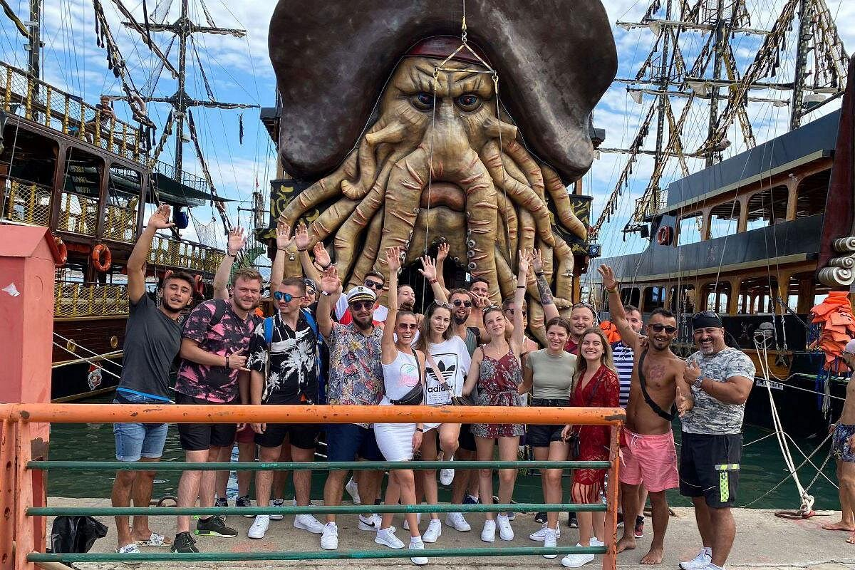 Medusa Pirate Boat Tour